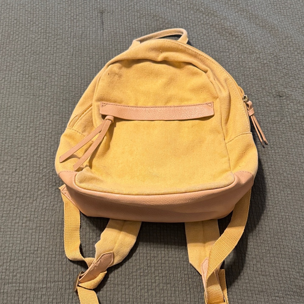 Universal Thread Mini Yellow And Tan Backpack - image 1